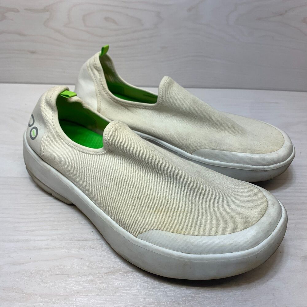 Oofos OOmg eeZee Sneakers Women's Size 10 White Comfort Slip On Walking‎ Shoes